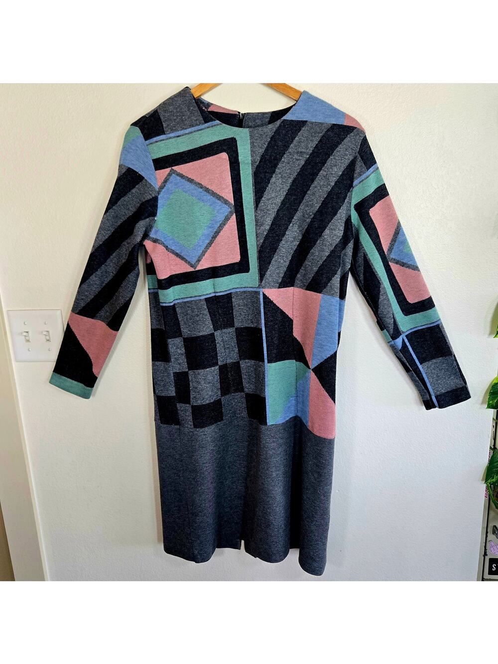 Size M - Vintage 1980s Graphic Knit Sweater Dress by k.c.spencer New York
